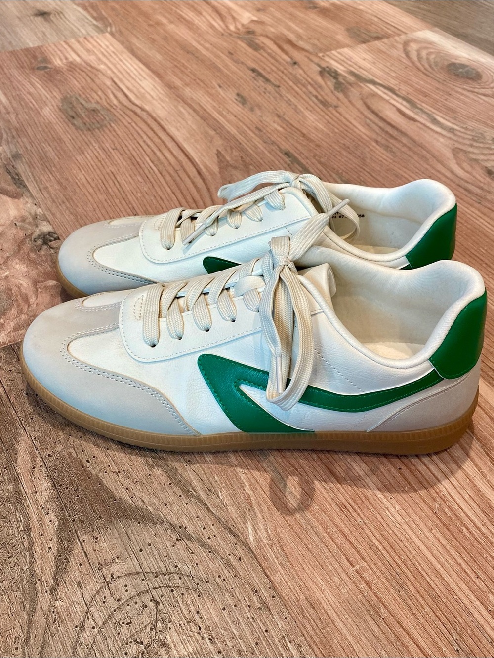 Dolce Vita White and Green Low-Top Sneakers